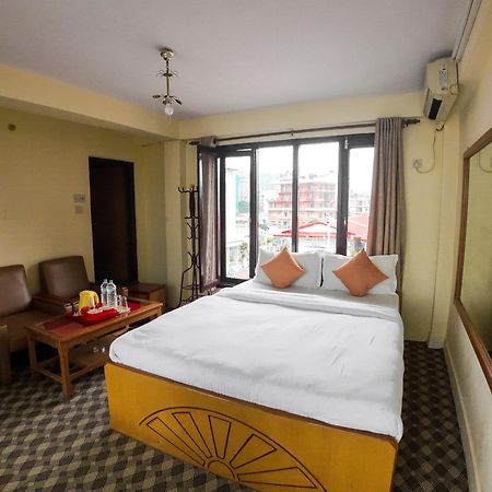 Hotel Travel Inn Pokhara Luaran gambar