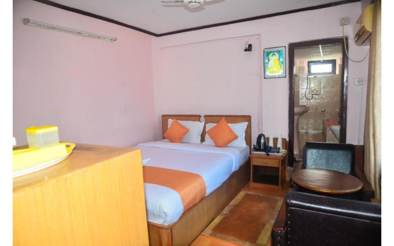 Hotel Travel Inn Pokhara Luaran gambar