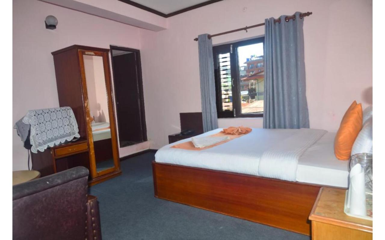 Hotel Travel Inn Pokhara Luaran gambar