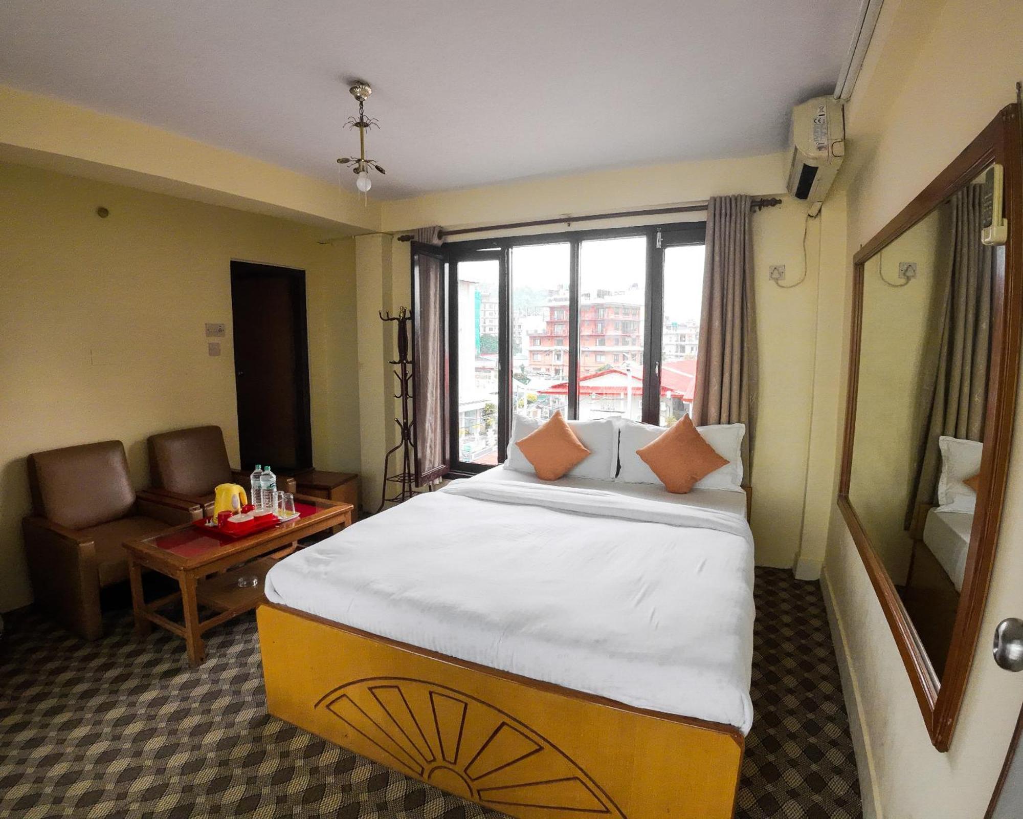Hotel Travel Inn Pokhara Luaran gambar