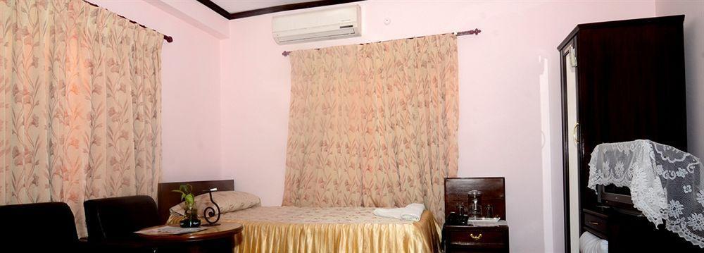 Hotel Travel Inn Pokhara Luaran gambar