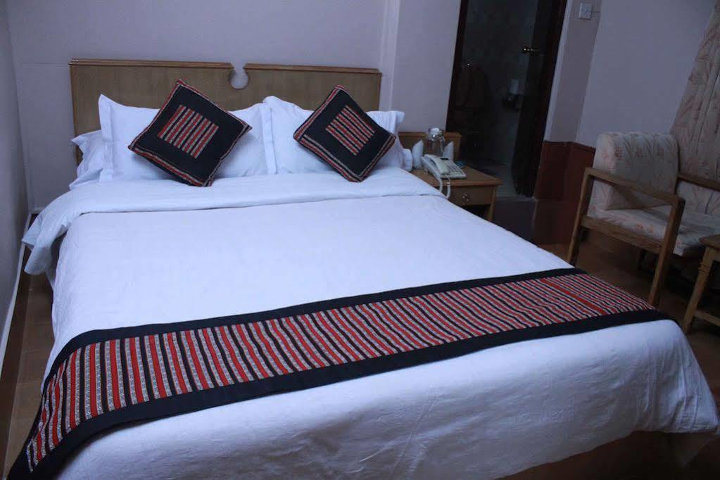 Hotel Travel Inn Pokhara Luaran gambar